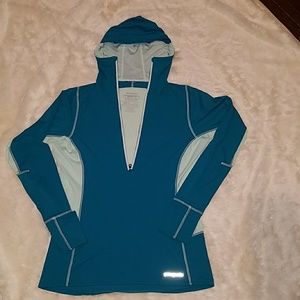 Patagonia light weight hoody size medium
